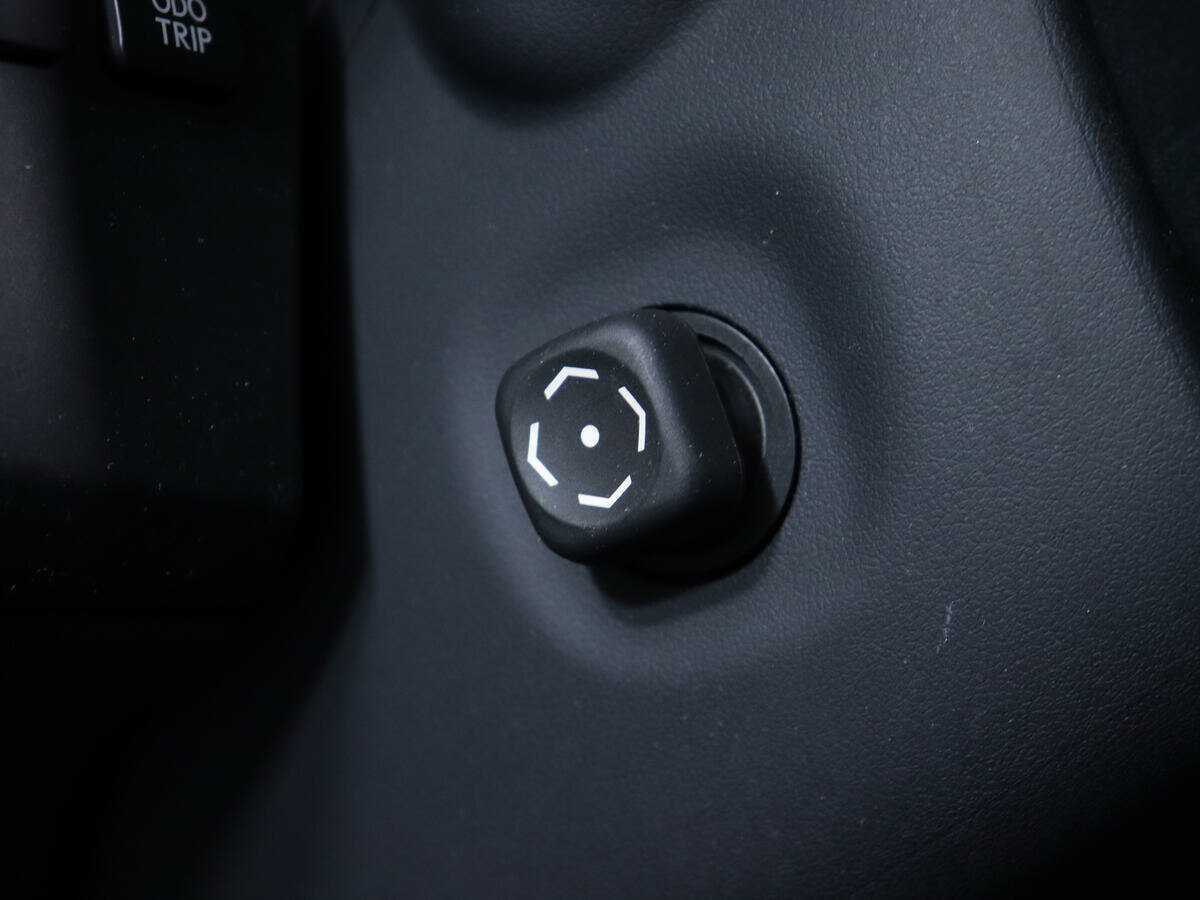 Lexus ES с пробегом — 2016 год. Фото: #22