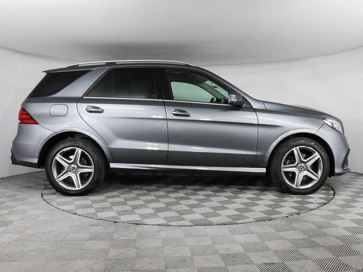 Mercedes-Benz GLE с пробегом — 2017 год. Фото: #3