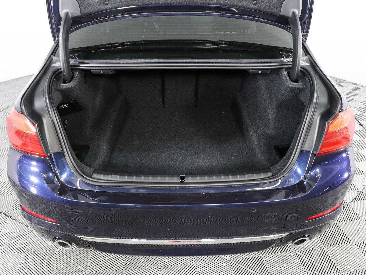 BMW 5 серии с пробегом — 2017 год. Фото: #8