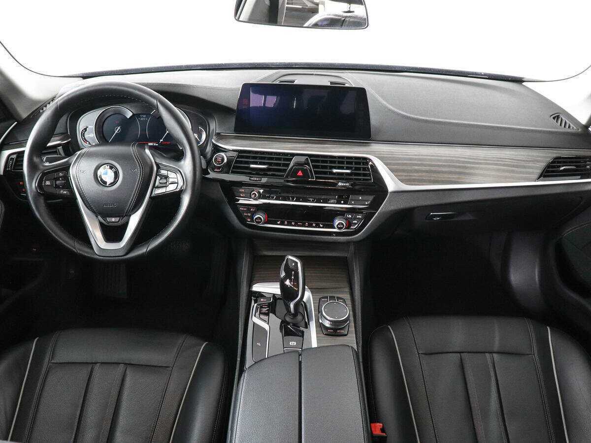 BMW 5 серии с пробегом — 2017 год. Фото: #10