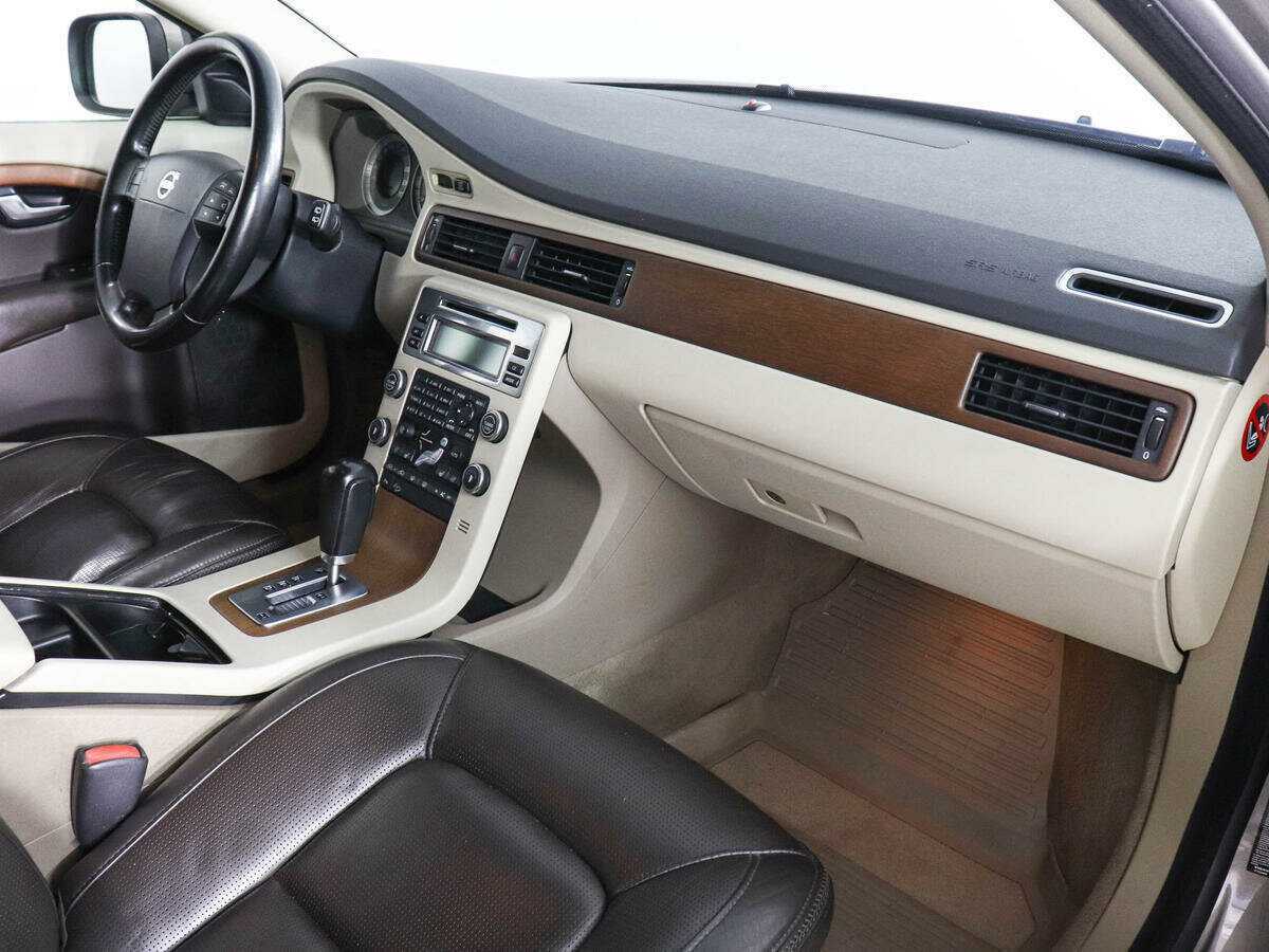 Volvo XC70 с пробегом — 2009 год. Фото: #9