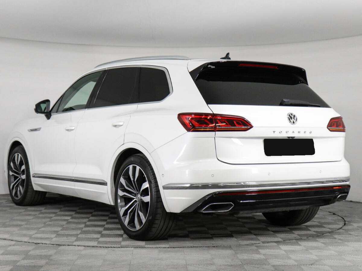 Volkswagen Touareg с пробегом — 2020 год. Фото: #6