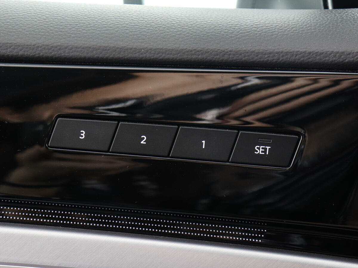 Volkswagen Touareg с пробегом — 2020 год. Фото: #14