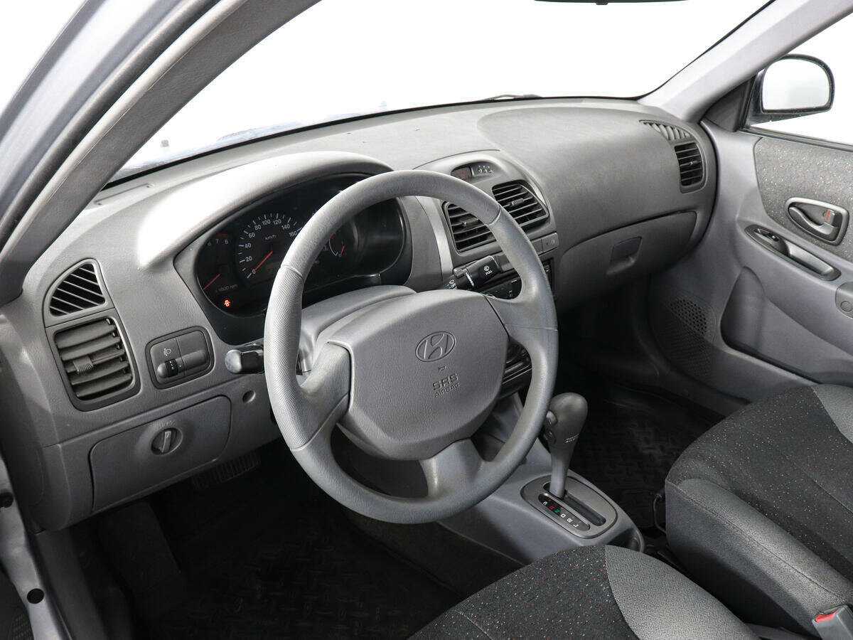 Hyundai Accent с пробегом — 2008 год. Фото: #4