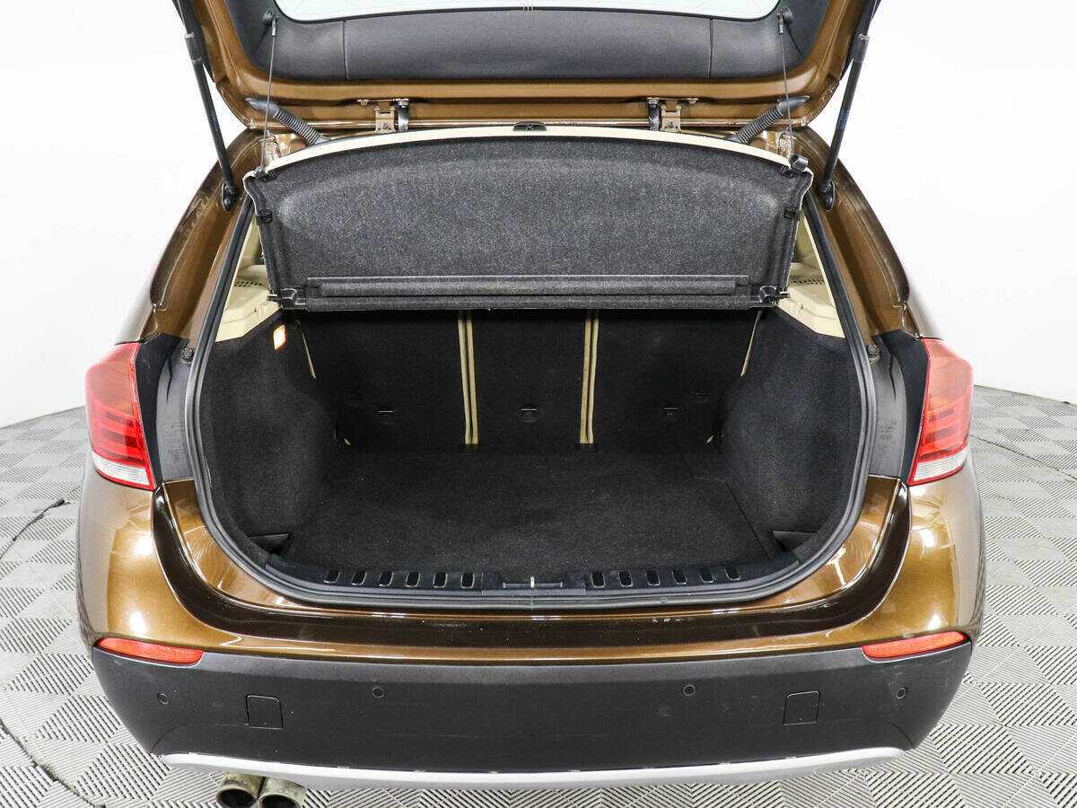 BMW X1 с пробегом — 2010 год. Фото: #8