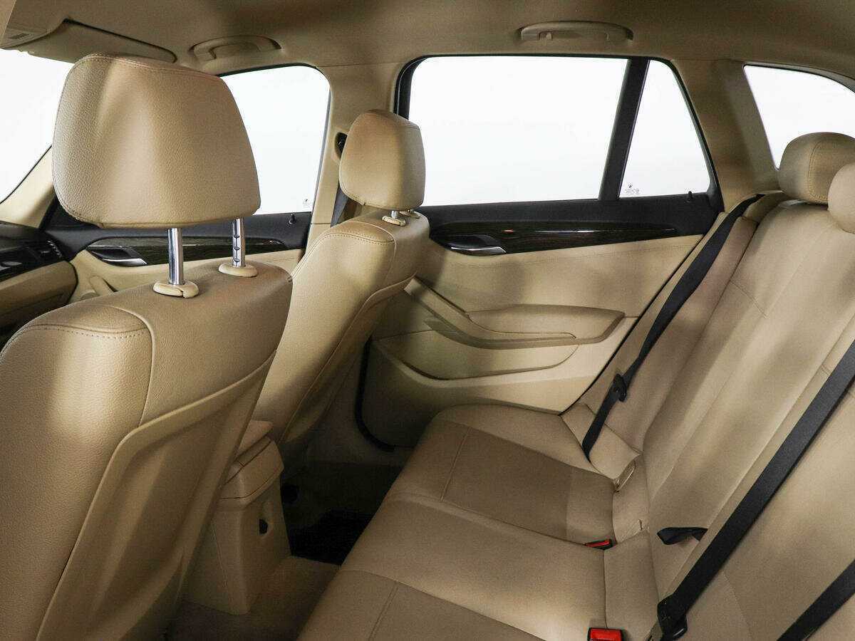 BMW X1 с пробегом — 2010 год. Фото: #12