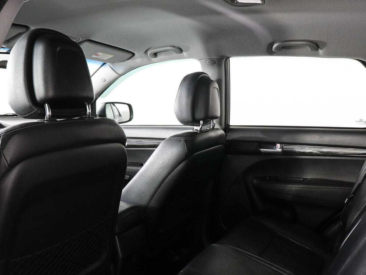 Kia Sorento с пробегом — 2011 год. Фото: #11