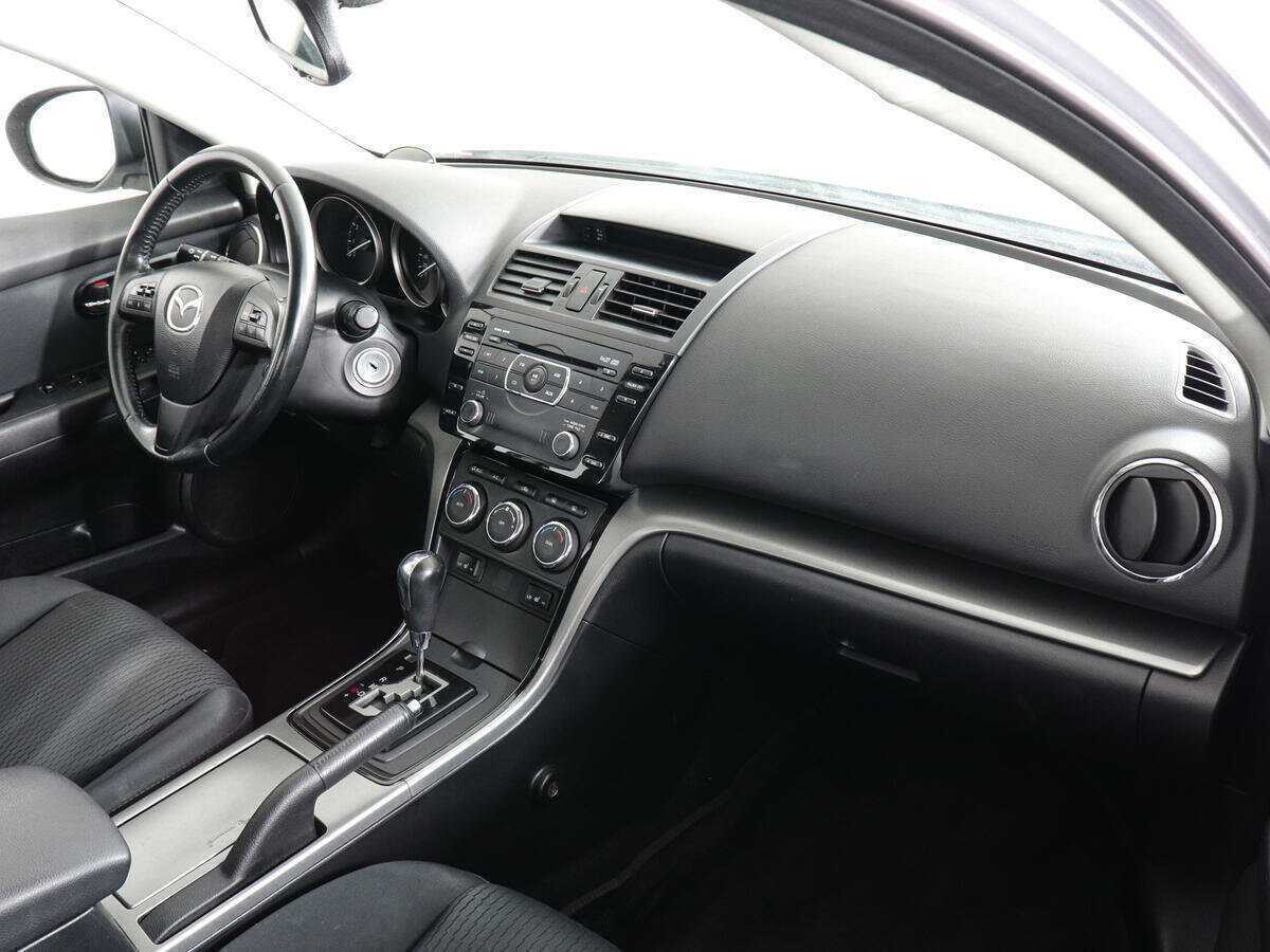 Mazda 6 с пробегом — 2010 год. Фото: #8
