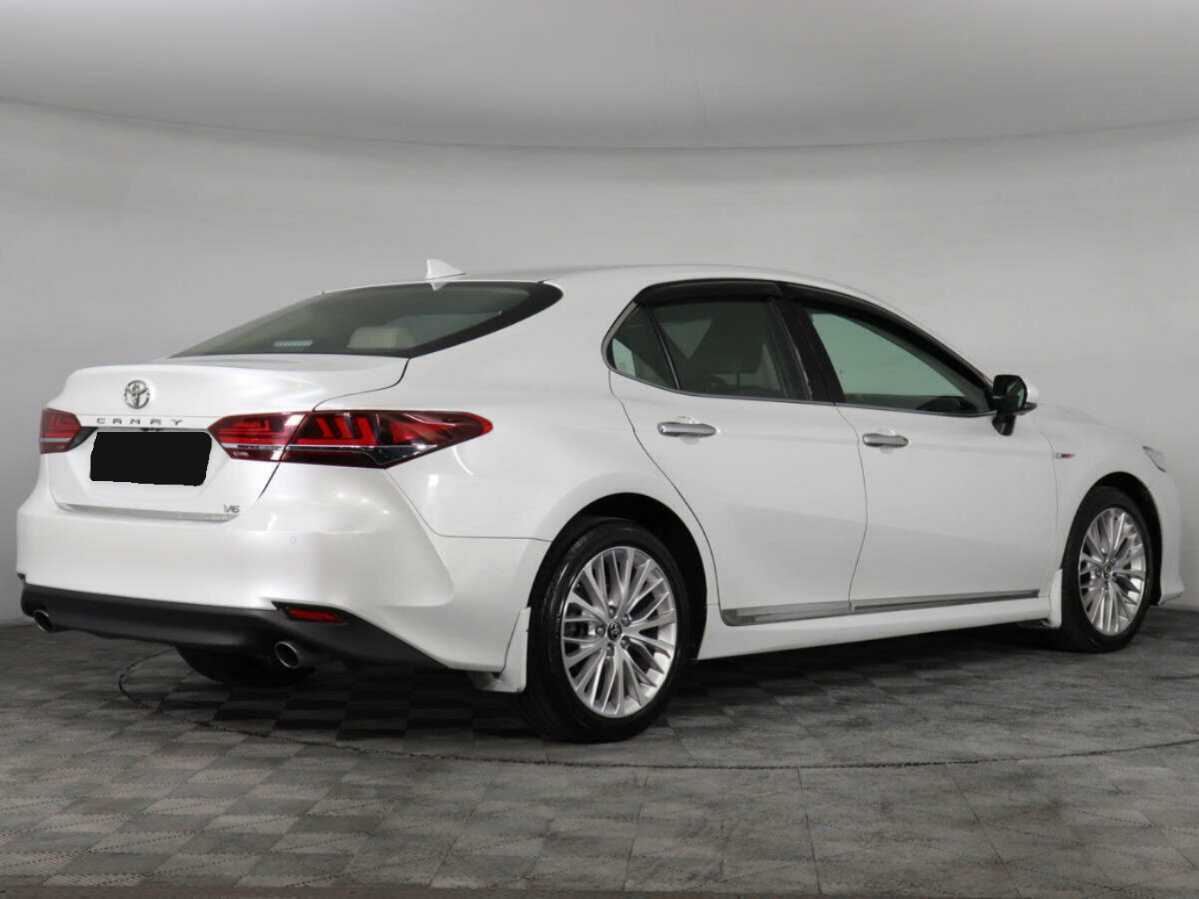 Toyota Camry с пробегом — 2019 год. Фото: #4
