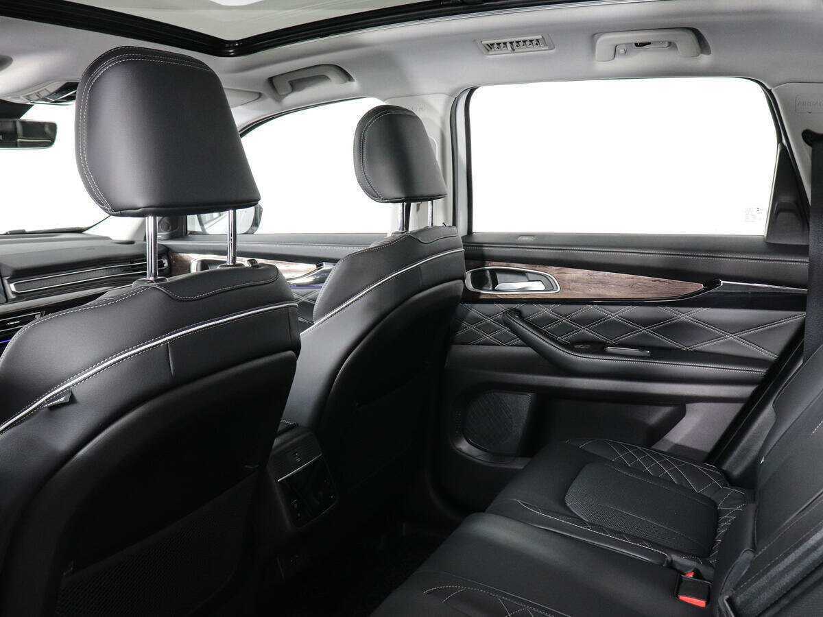 EXEED VX с пробегом — 2023 год. Фото: #9