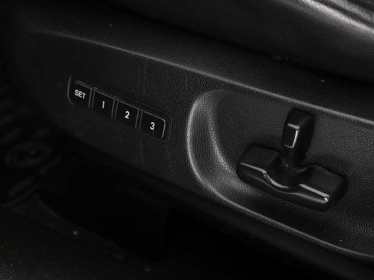 Mazda CX-7 с пробегом — 2010 год. Фото: #13