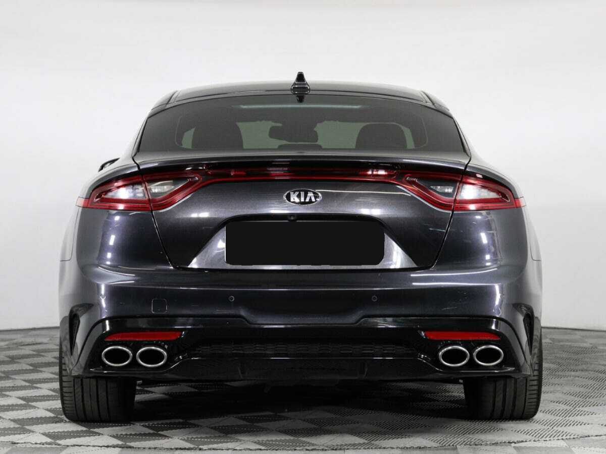 Kia Stinger с пробегом — 2018 год. Фото: #5