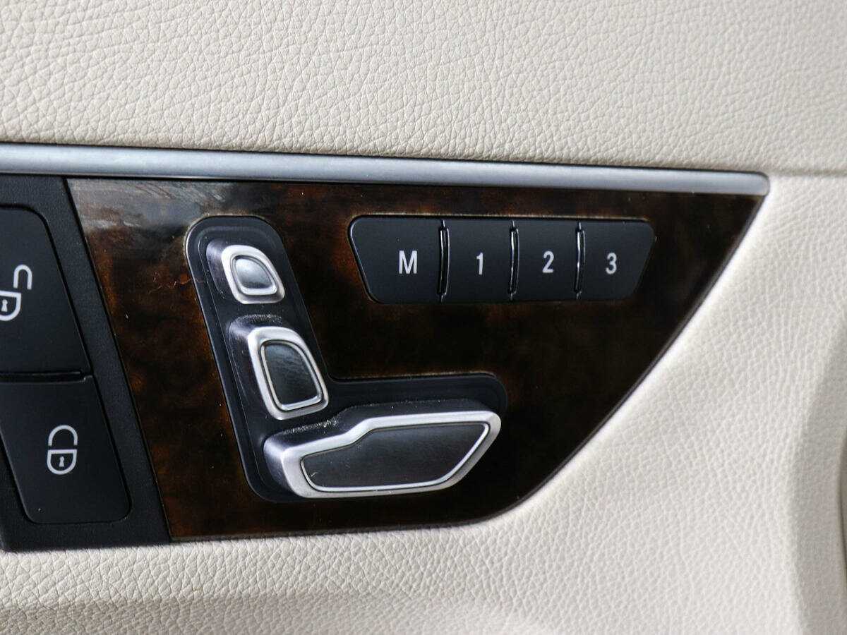 Mercedes-Benz E-Класс с пробегом — 2014 год. Фото: #13