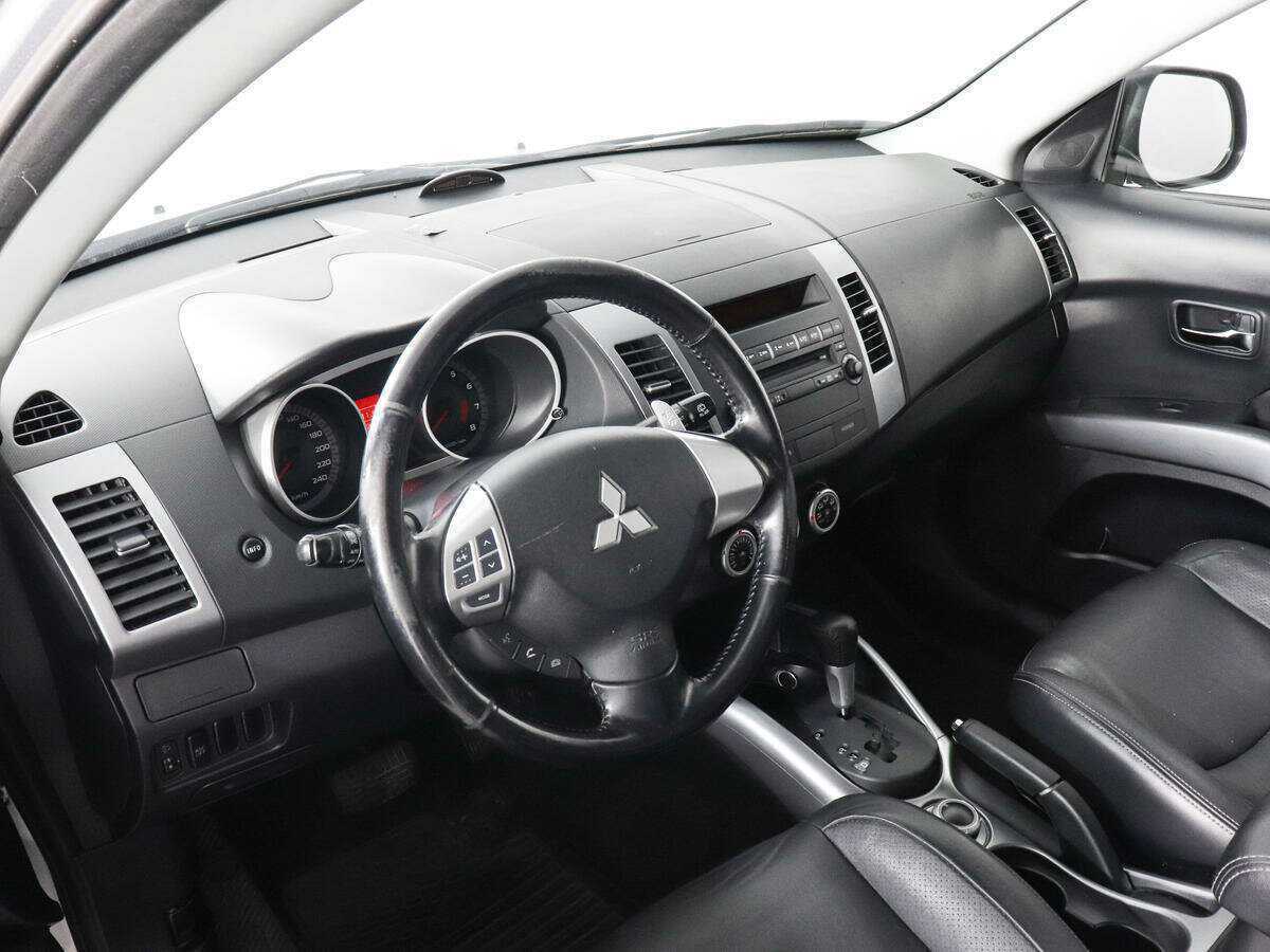 Mitsubishi Outlander с пробегом — 2008 год. Фото: #4