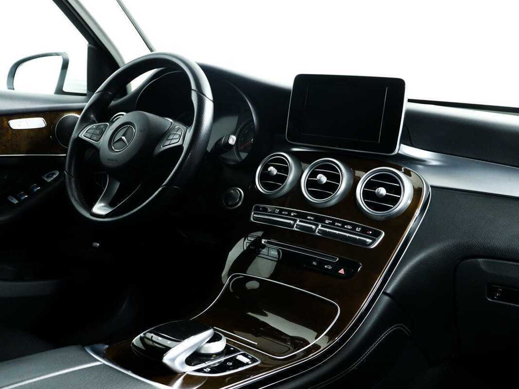 Mercedes-Benz GLC с пробегом — 2017 год. Фото: #8