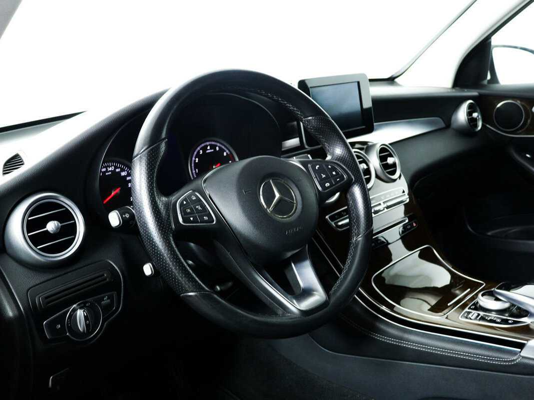 Mercedes-Benz GLC с пробегом — 2017 год. Фото: #12