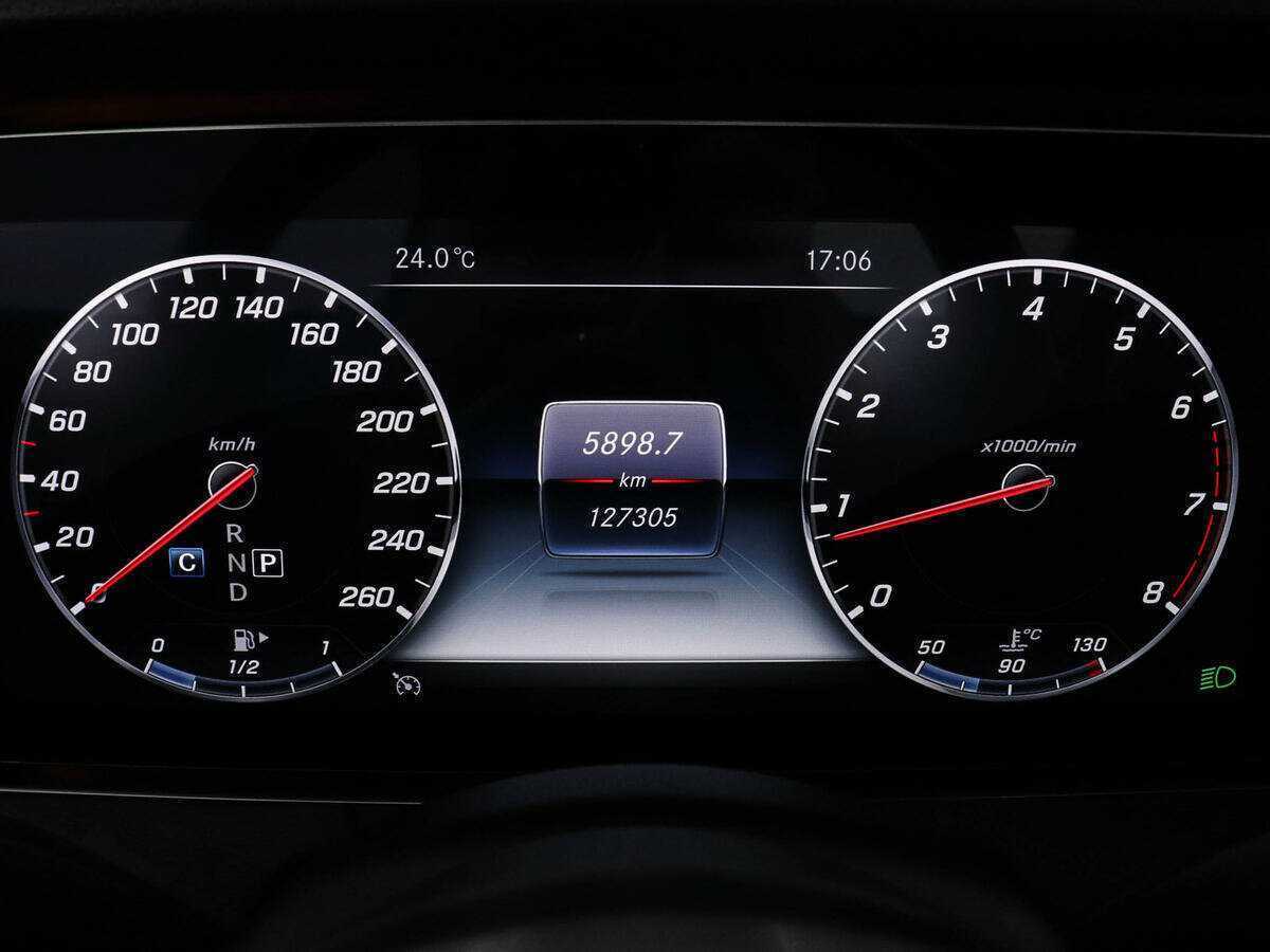 Mercedes-Benz E-Класс с пробегом — 2018 год. Фото: #12