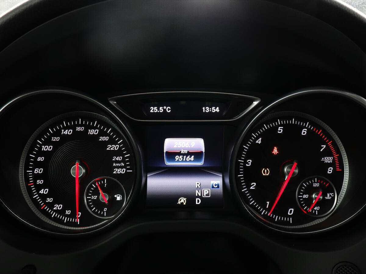 Mercedes-Benz CLA с пробегом — 2016 год. Фото: #8