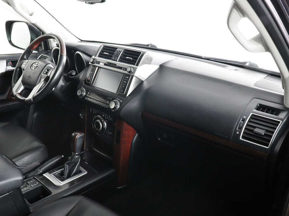 Toyota Land Cruiser Prado с пробегом — 2014 год. Фото: #9