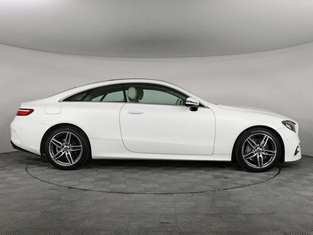 Mercedes-Benz E-Класс с пробегом — 2019 год. Фото: #3