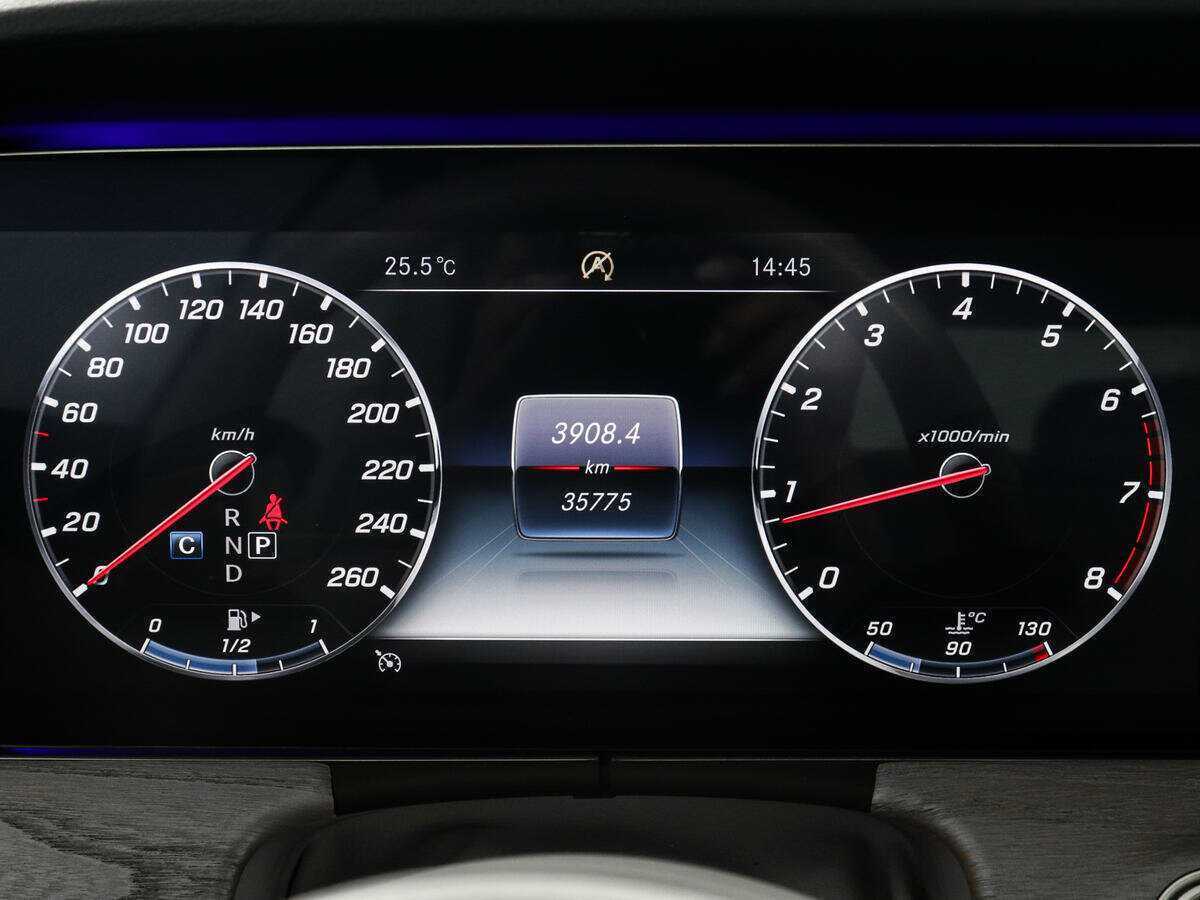 Mercedes-Benz E-Класс с пробегом — 2019 год. Фото: #10