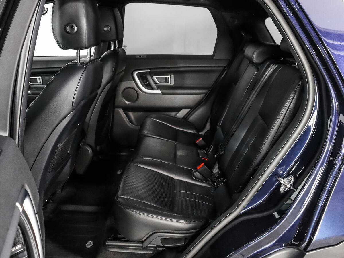 Land Rover Discovery Sport с пробегом — 2018 год. Фото: #10