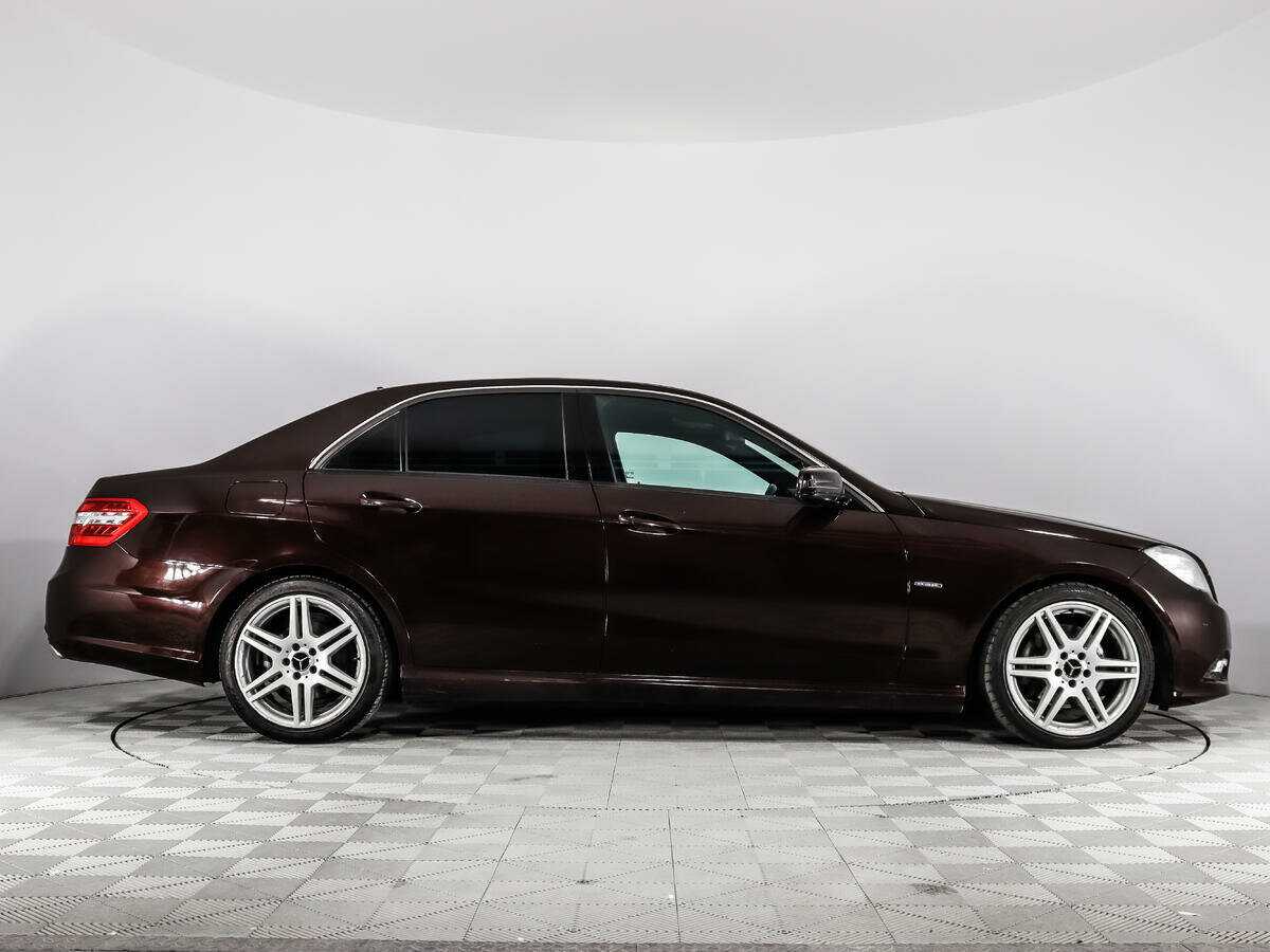 Mercedes-Benz E-Класс с пробегом — 2011 год. Фото: #3