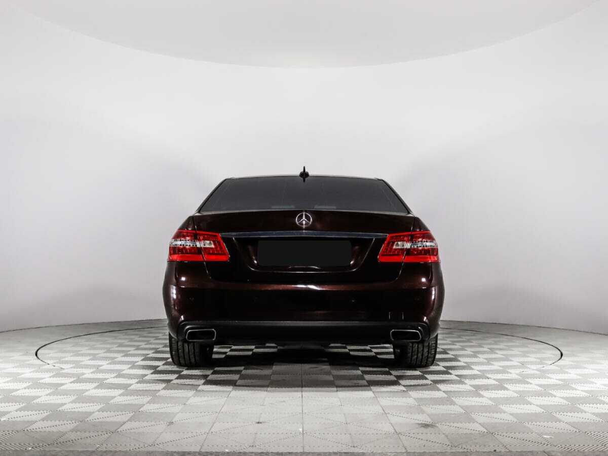 Mercedes-Benz E-Класс с пробегом — 2011 год. Фото: #5