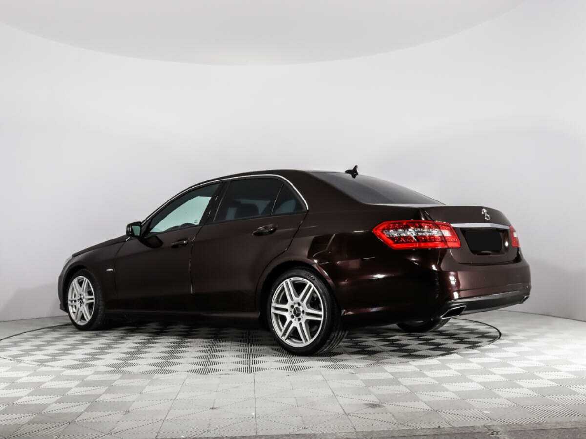 Mercedes-Benz E-Класс с пробегом — 2011 год. Фото: #6