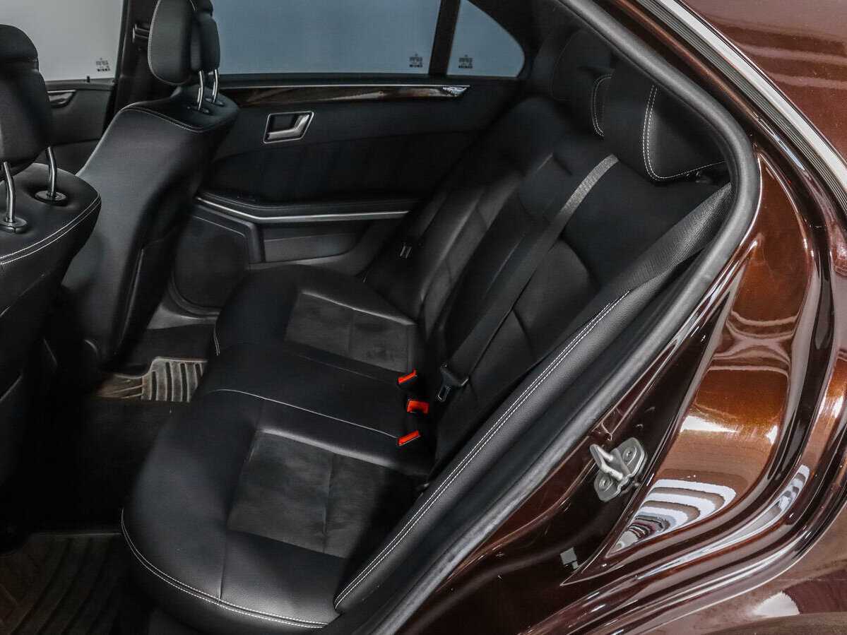 Mercedes-Benz E-Класс с пробегом — 2011 год. Фото: #10