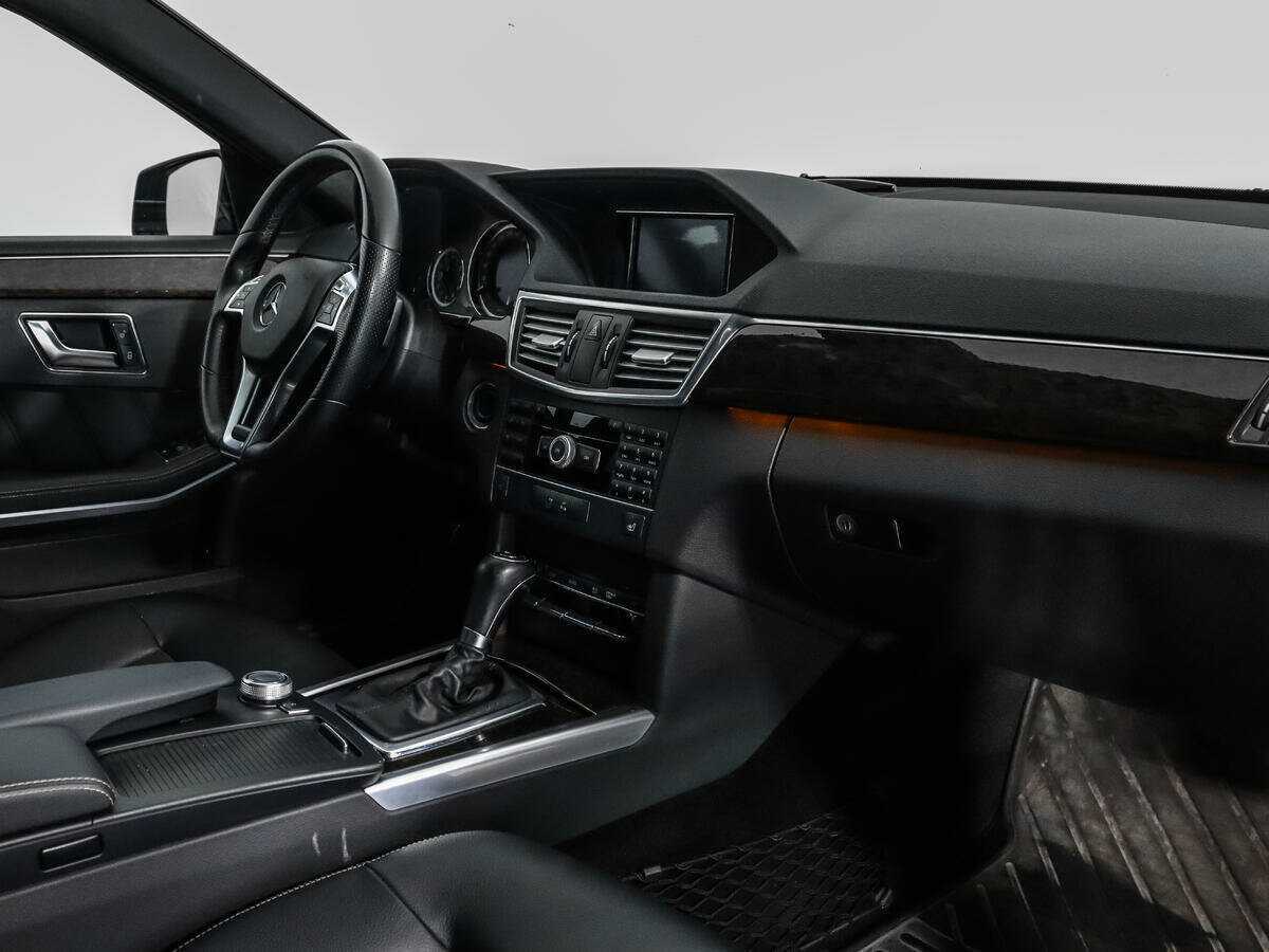 Mercedes-Benz E-Класс с пробегом — 2011 год. Фото: #11