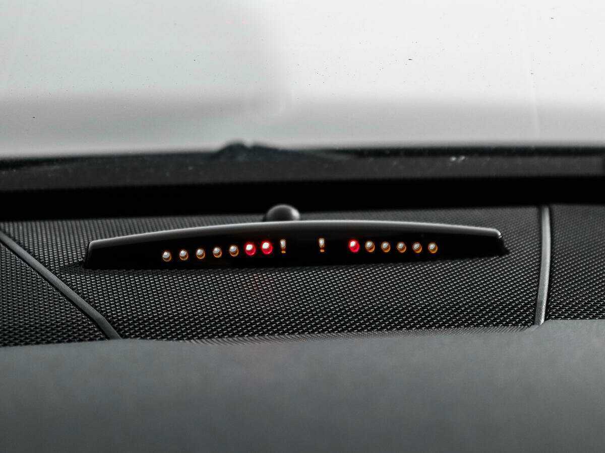 Mercedes-Benz E-Класс с пробегом — 2011 год. Фото: #16