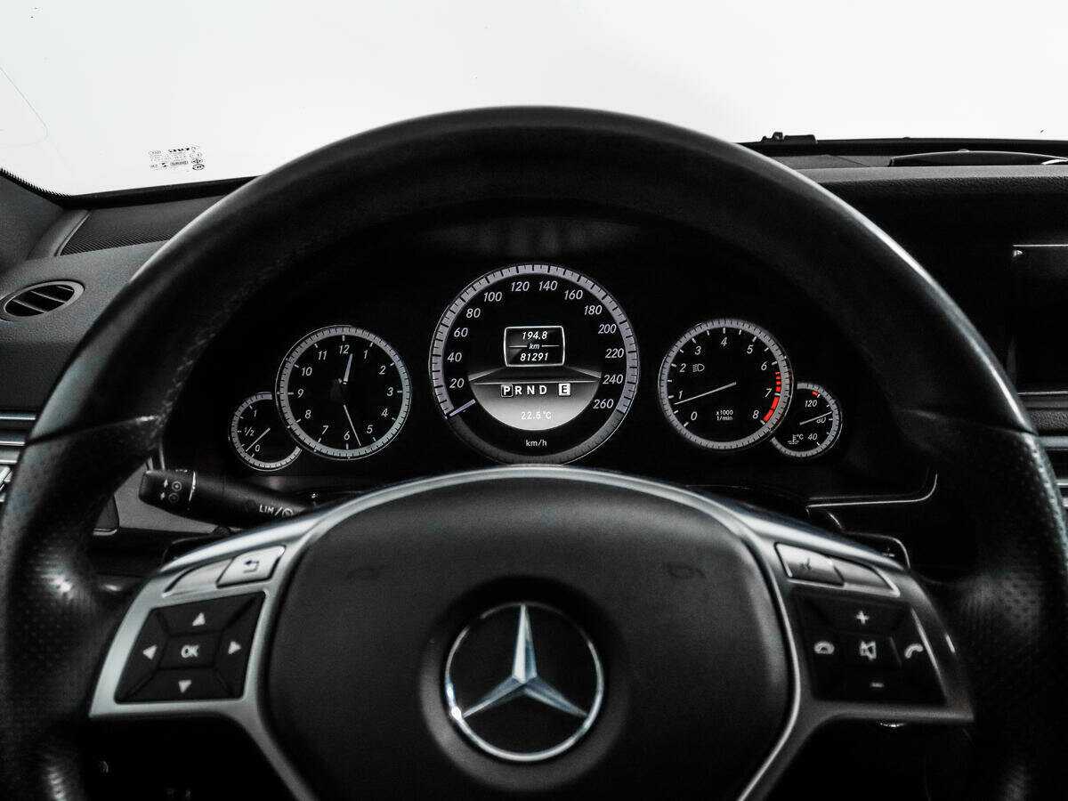 Mercedes-Benz E-Класс с пробегом — 2011 год. Фото: #17