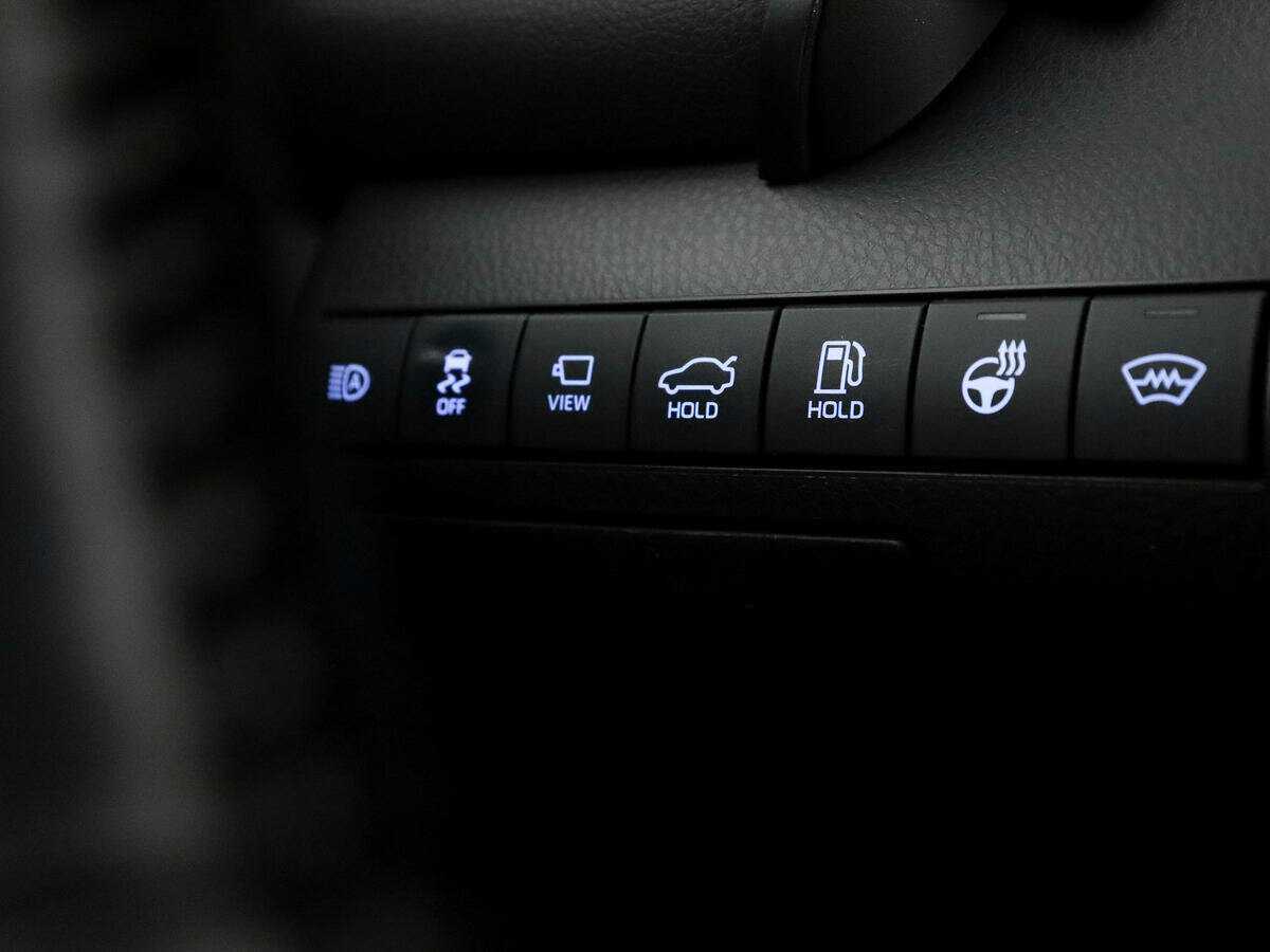 Toyota Camry с пробегом — 2019 год. Фото: #17