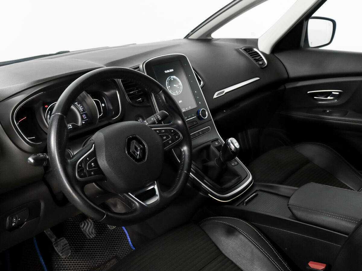 Renault Scenic с пробегом — 2017 год. Фото: #8
