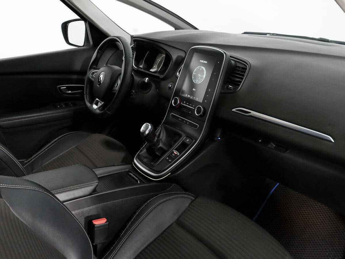 Renault Scenic с пробегом — 2017 год. Фото: #11