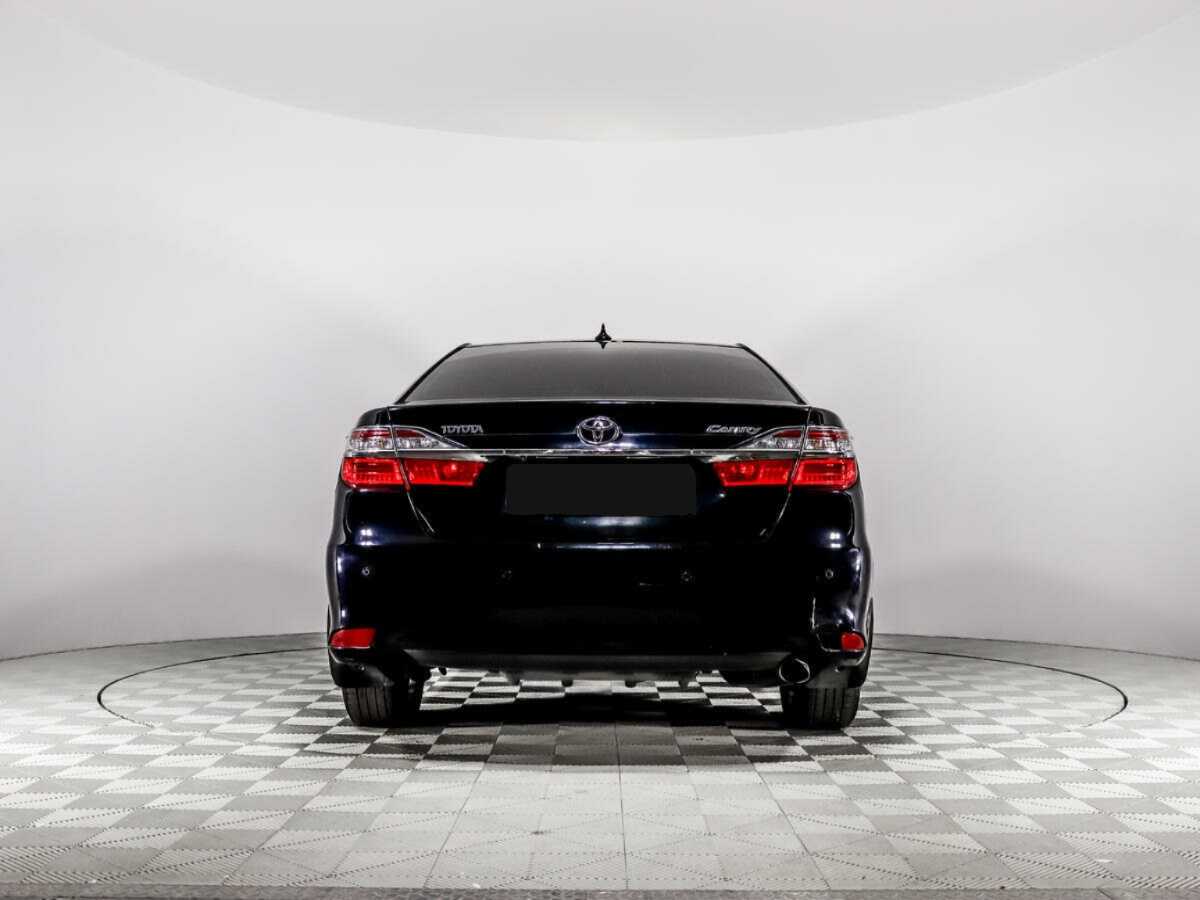 Toyota Camry с пробегом — 2015 год. Фото: #5