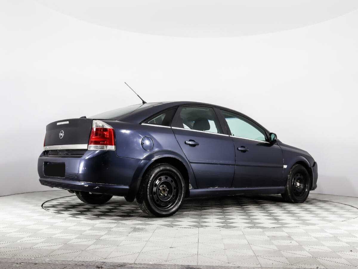 Opel Vectra с пробегом — 2006 год. Фото: #4