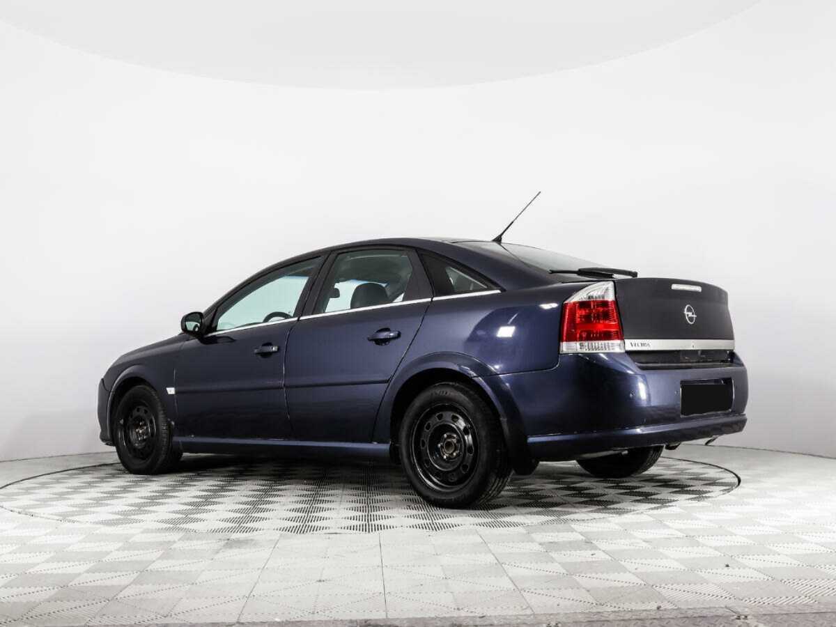 Opel Vectra с пробегом — 2006 год. Фото: #6