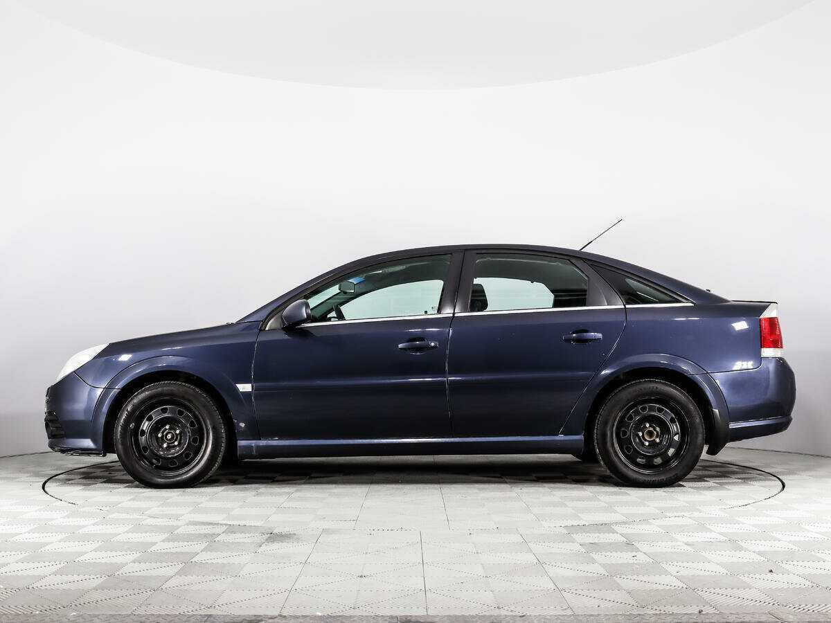 Opel Vectra с пробегом — 2006 год. Фото: #7