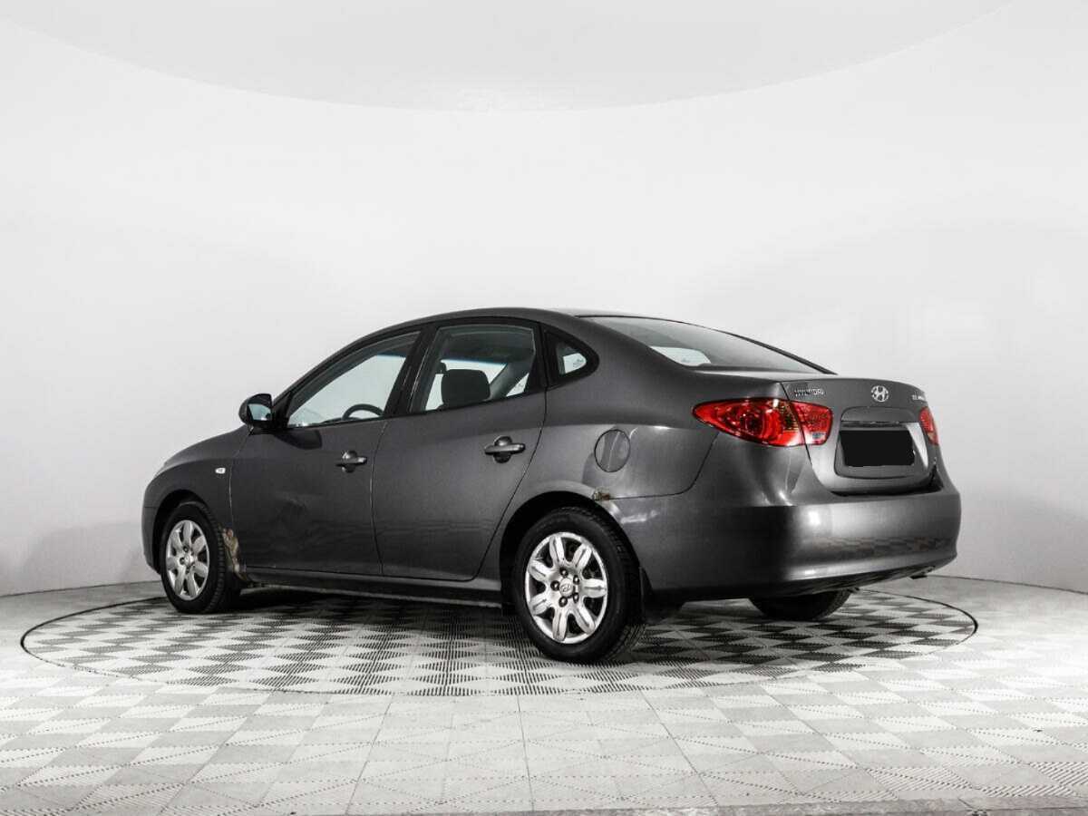 Hyundai Elantra с пробегом — 2006 год. Фото: #6