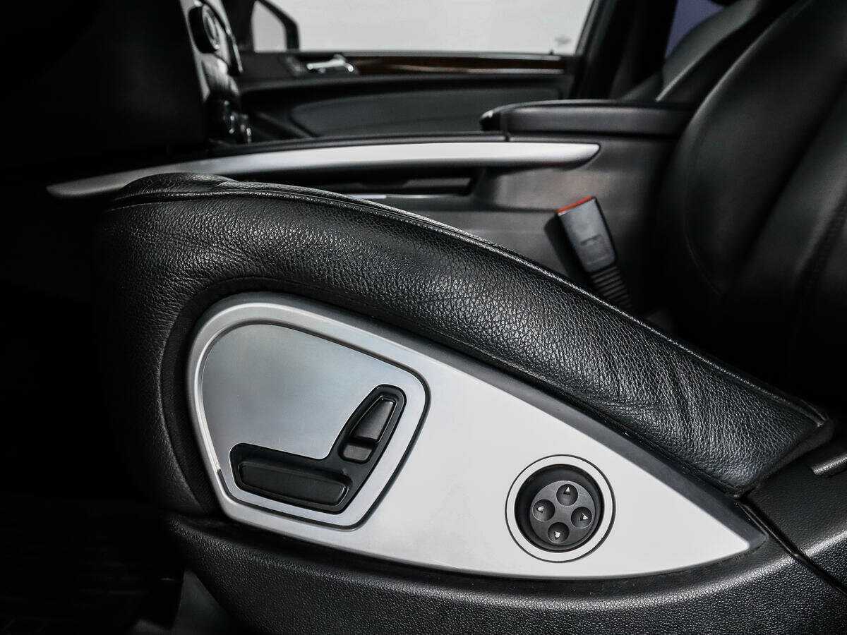 Mercedes-Benz GL-Класс с пробегом — 2011 год. Фото: #9