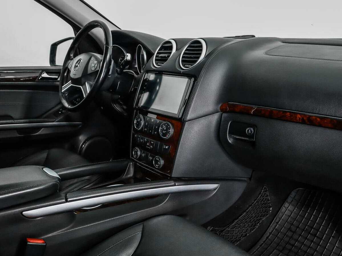 Mercedes-Benz GL-Класс с пробегом — 2011 год. Фото: #11