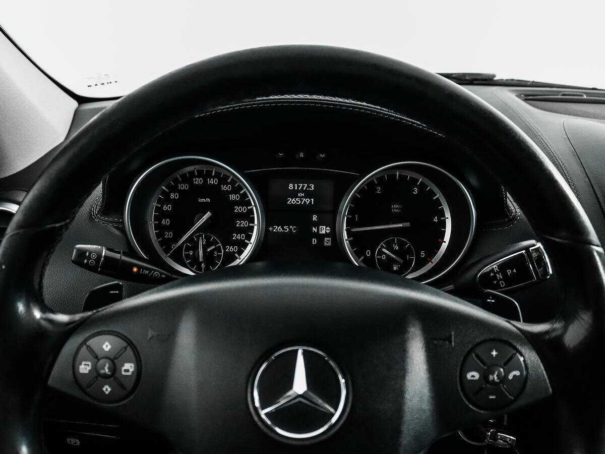 Mercedes-Benz GL-Класс с пробегом — 2011 год. Фото: #18