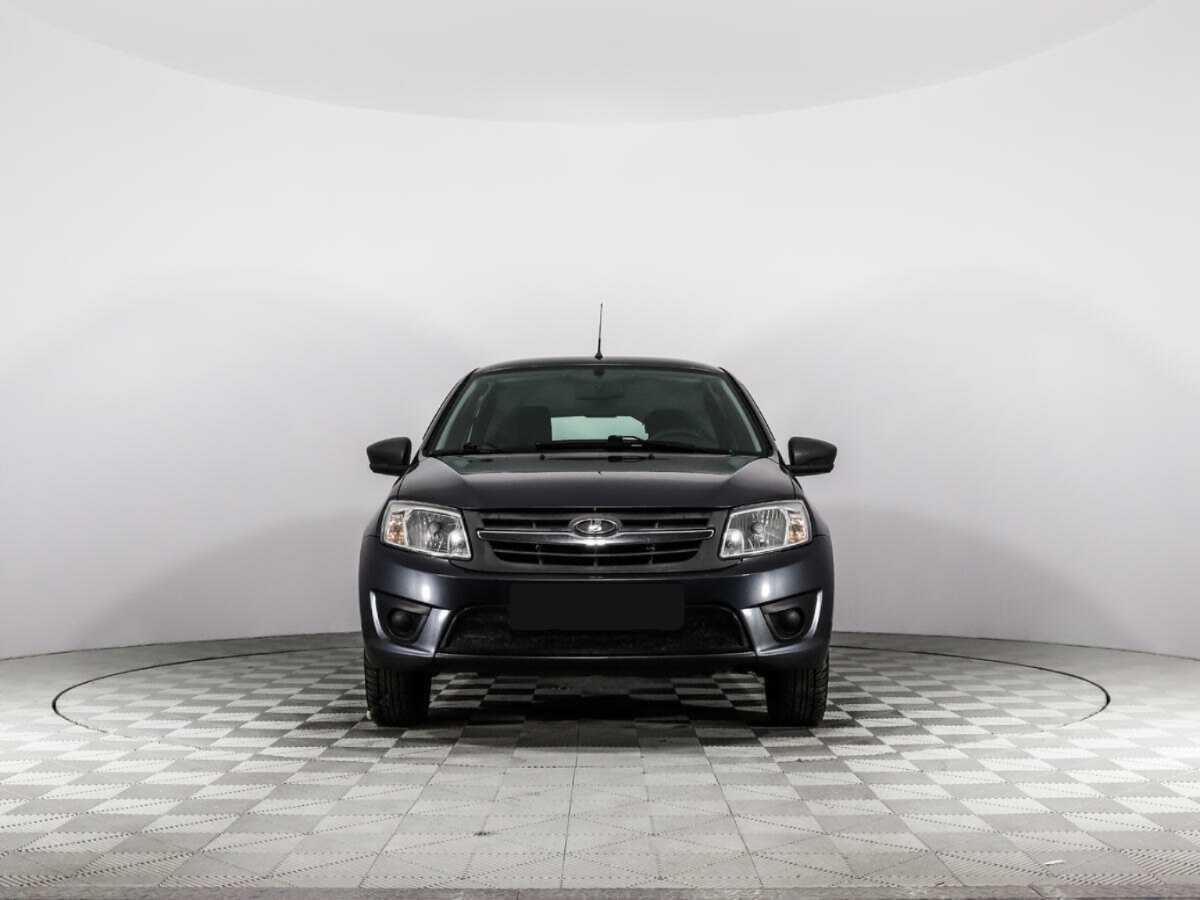 Lada (ВАЗ) Granta с пробегом — 2015 год. Фото: #1