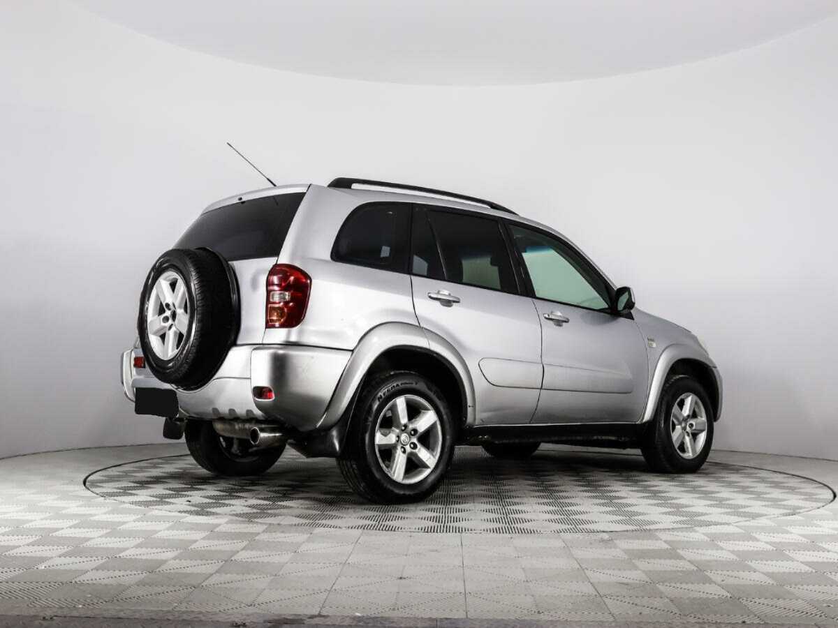 Toyota RAV4 с пробегом — 2004 год. Фото: #4
