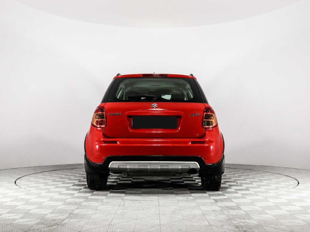Suzuki SX4 с пробегом — 2010 год. Фото: #5