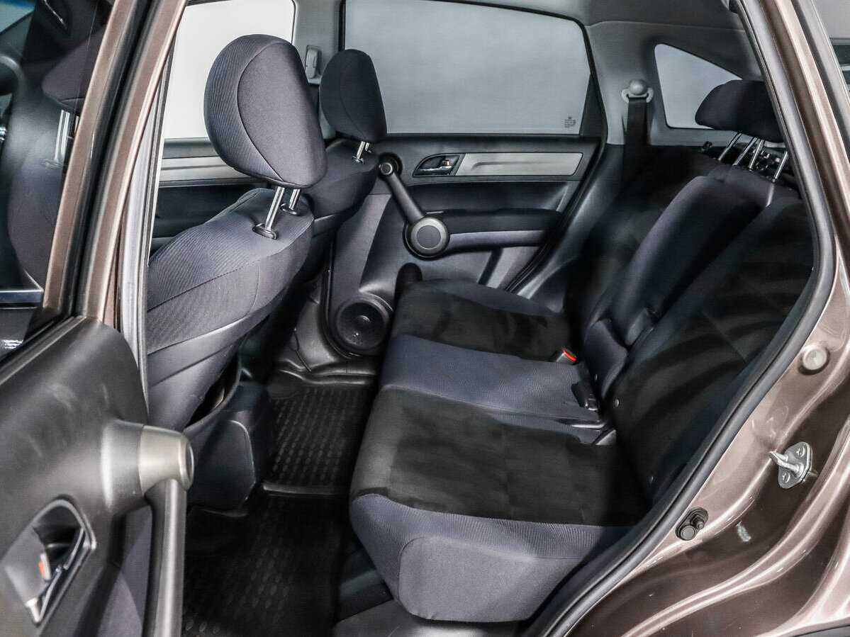 Honda CR-V с пробегом — 2011 год. Фото: #9