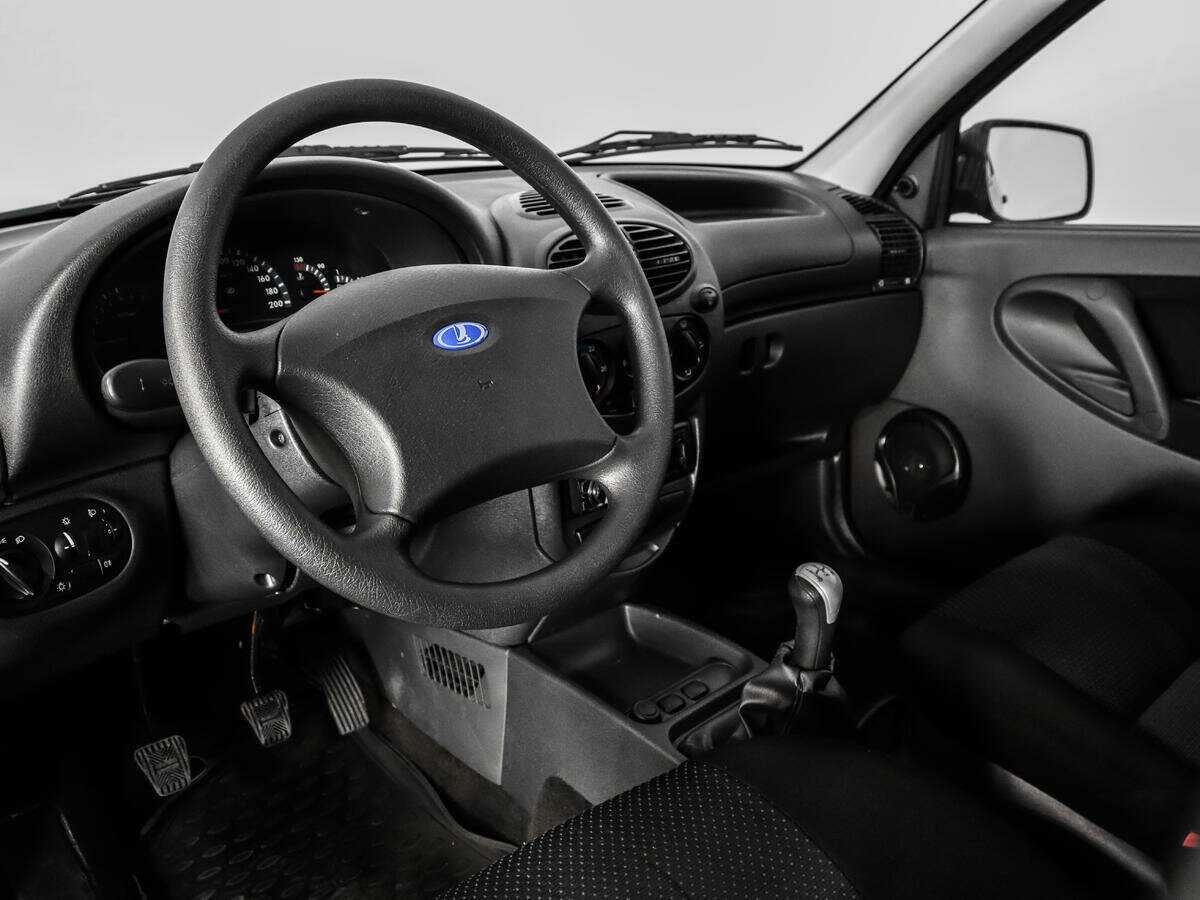 Lada (ВАЗ) Kalina с пробегом — 2013 год. Фото: #8