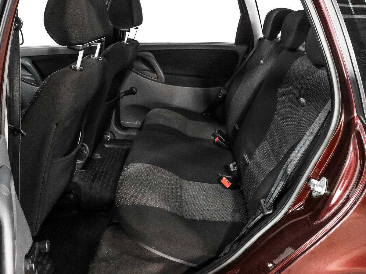 Lada (ВАЗ) Kalina с пробегом — 2013 год. Фото: #9